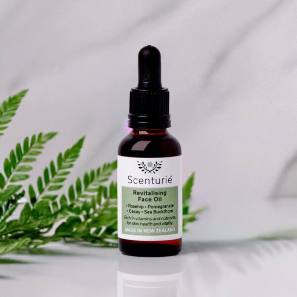 award winning face oil with plant oils by Scenturie
